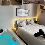 1155 Golden 55M2 1 Quarto Frente Mar Avenida Beira Mar